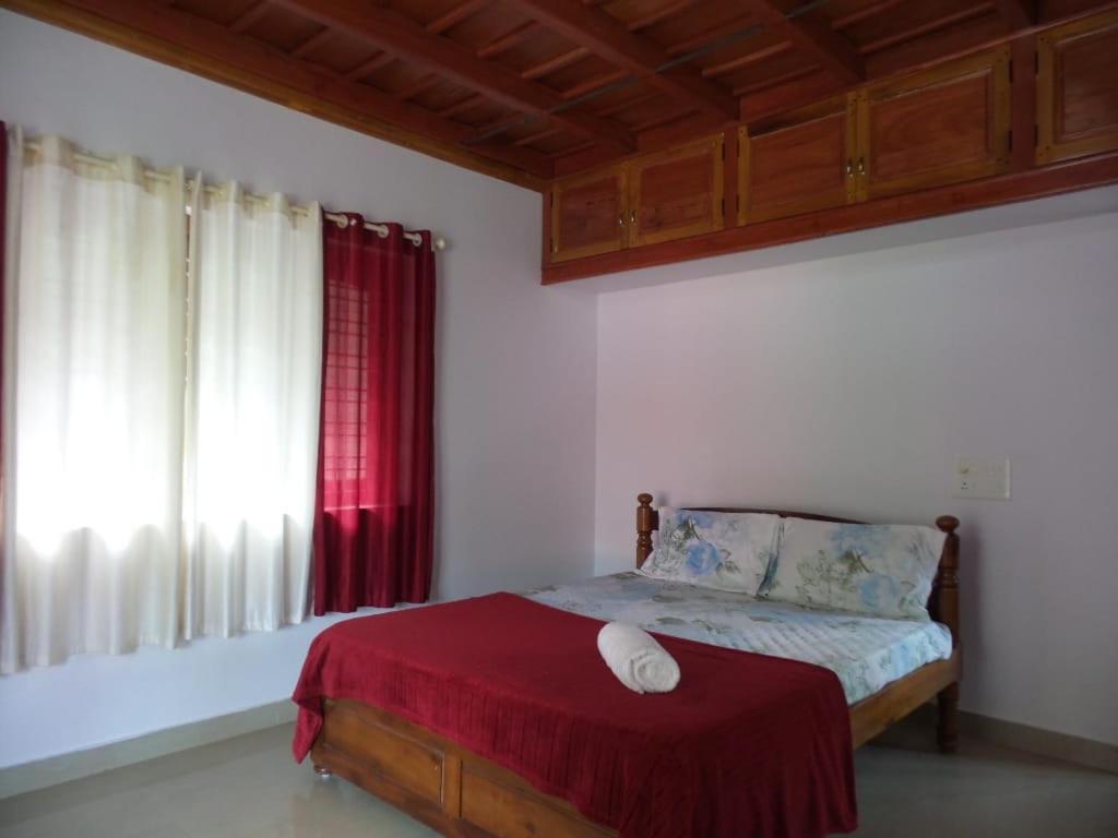 Coorg Divine Spark Home Stay Suntikoppa Exteriör bild